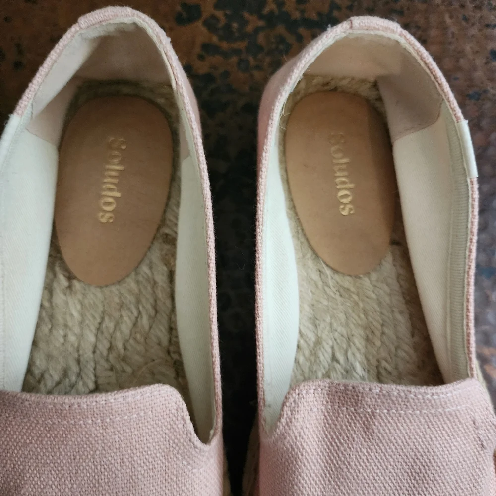 Soludos Embroidered Smoking Slipper in Dusty Pink